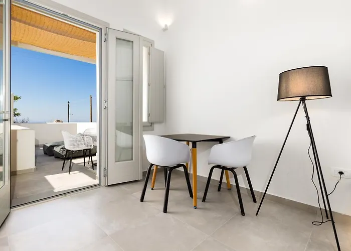 Serapias Apartment *