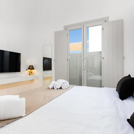 Serapias Apartment *